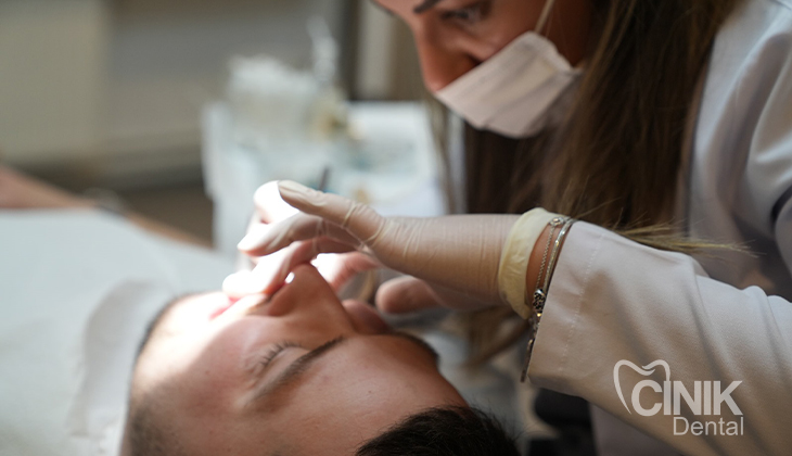 a person getting hollywood smile treatment at cinik dental clinic